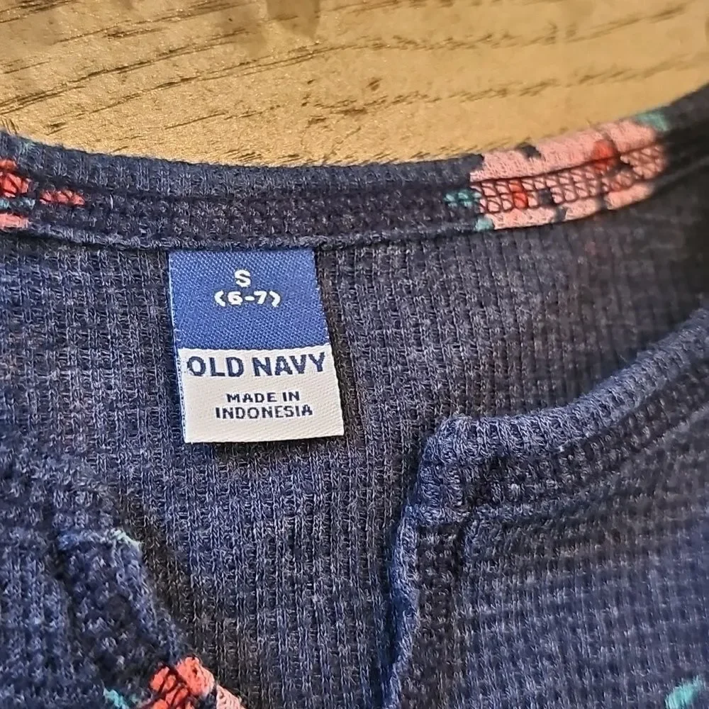 Floral Navy Lomg Sleeve Top Size 6/7 Old Navy